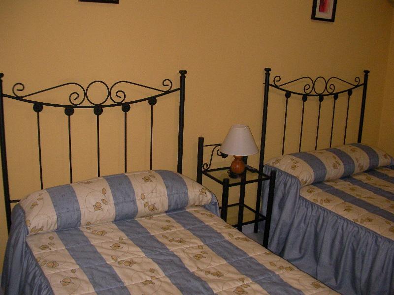Hostal Трухільйо Екстер'єр фото