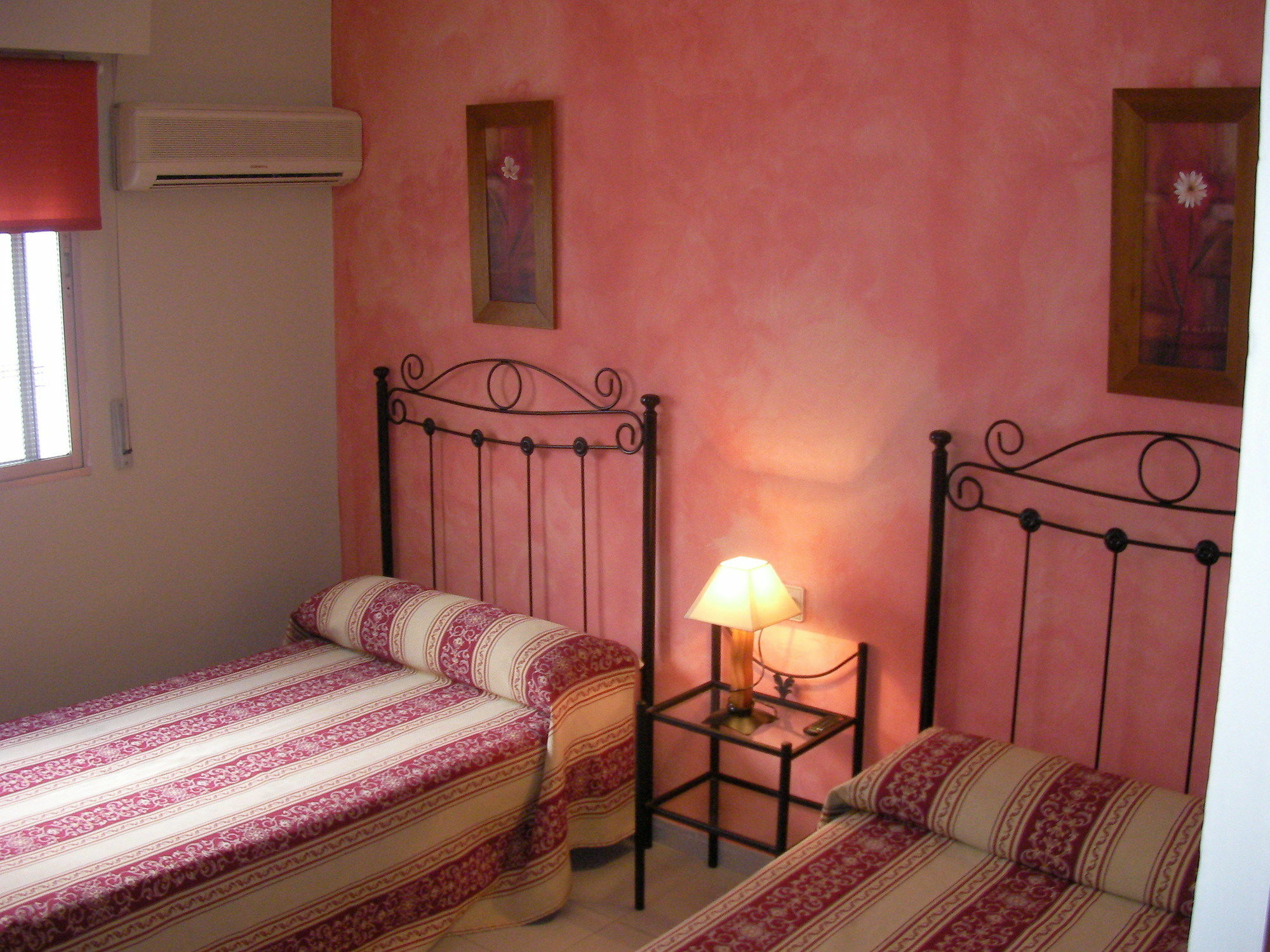 Hostal Трухільйо Екстер'єр фото