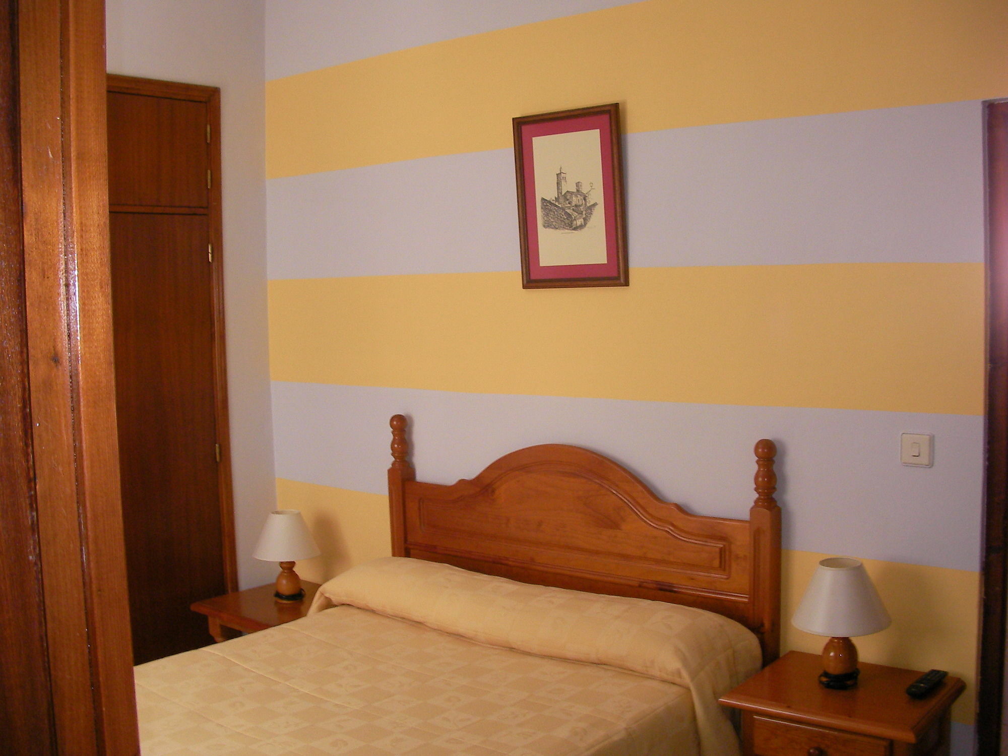 Hostal Трухільйо Екстер'єр фото